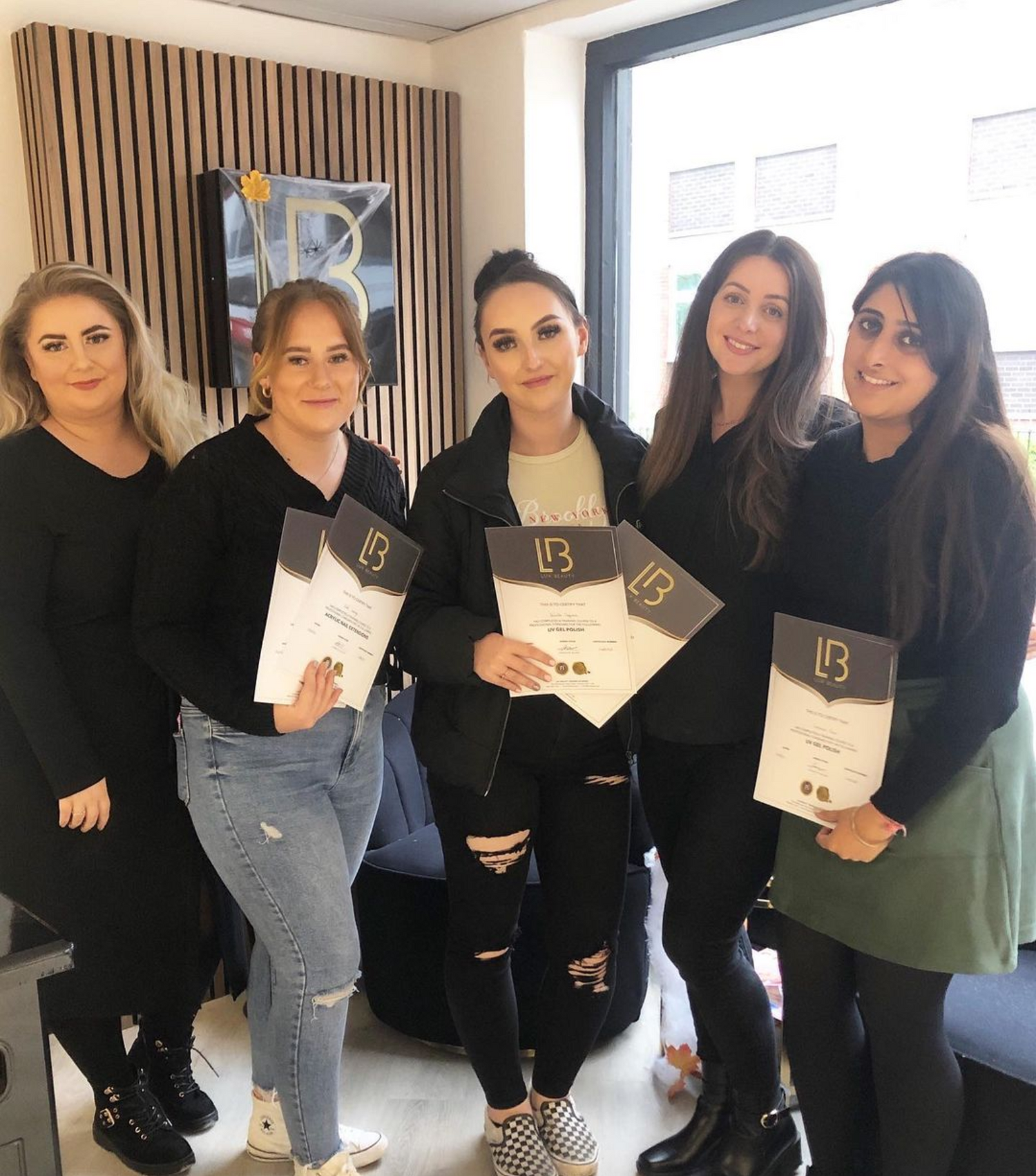 1 Day - Dual Beginner (Gel & Acrylic Extensions)