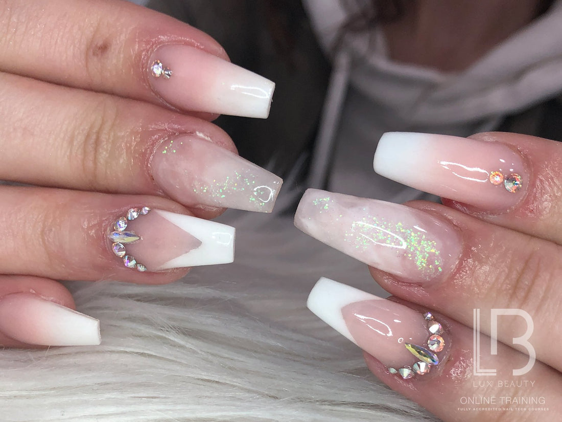 Online: Gel Polish &amp; Acrylic Extension Course